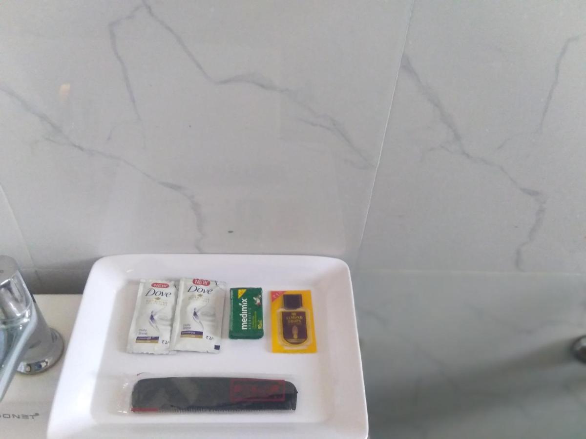 אחמדנגר Hotel Shiv Sangram מראה חיצוני תמונה